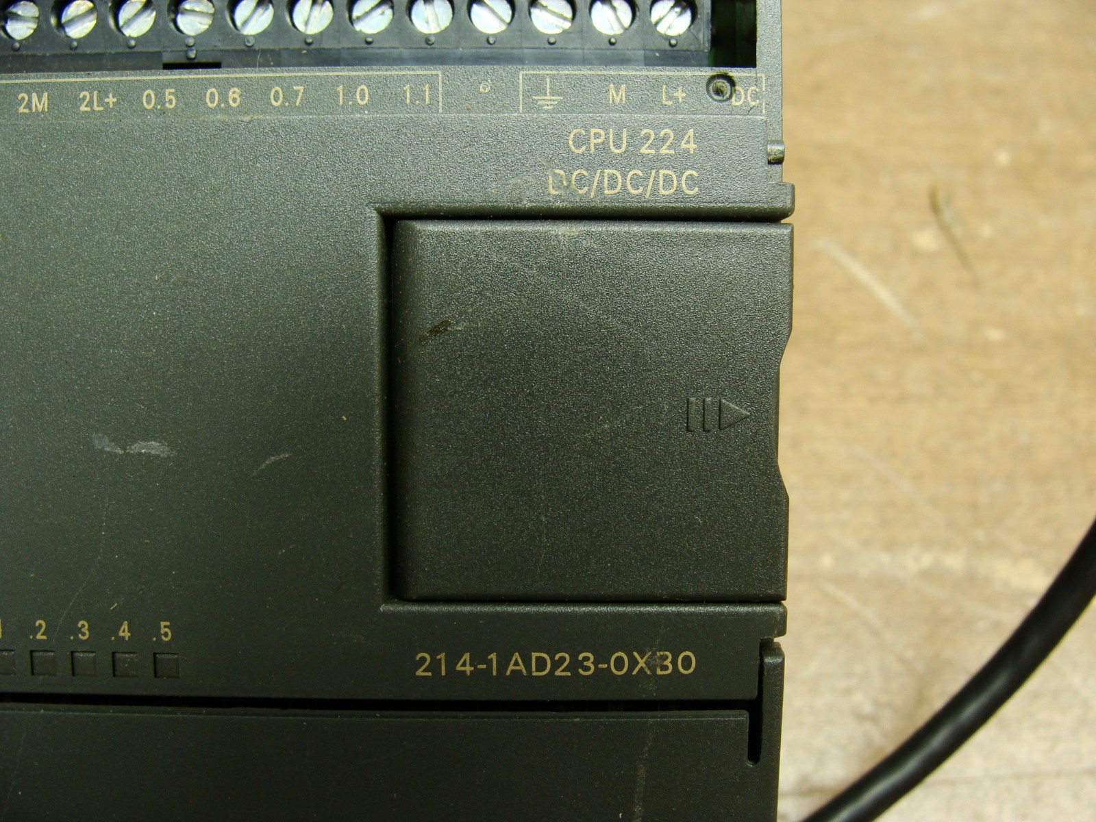 SIEMENS SIMATIC S7-200 CPU 224 COMPACT UNIT 6ES7 214-1AD23-0XB0
