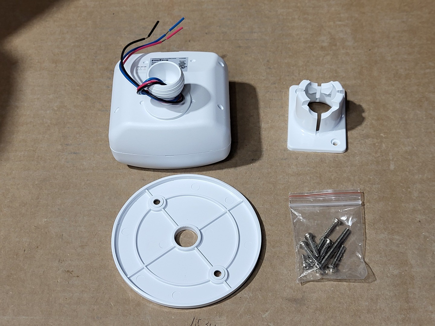 SURPLUS NEW Legrand CX-105-1 PIR Ceiling Occupancy Sensor – Electrical