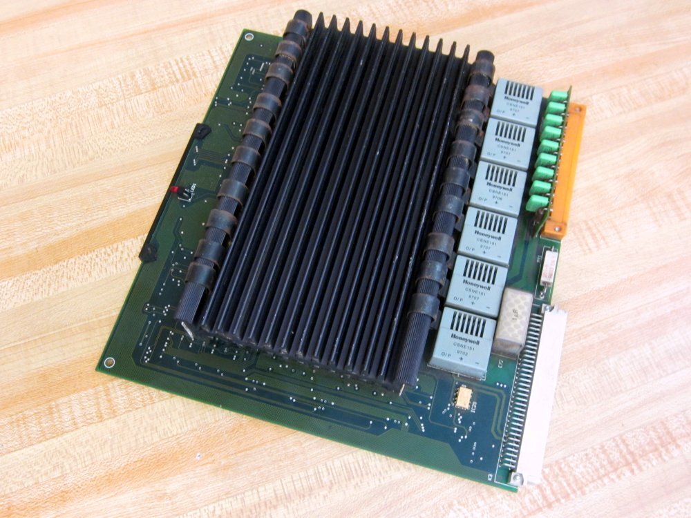 ABB 3HAB2207-1 Servo DSQC 236D 3HAB2207-1/3 – GME:91005-547-H