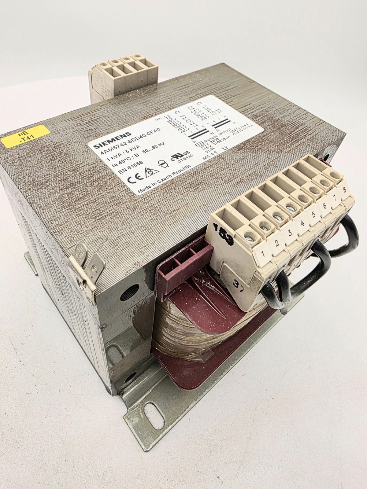 SIEMENS 4AM5742-8DD40-0FA0, 1 kVA/ 5 k VA, ta 40° C/B 50…60 Hz EN 61558