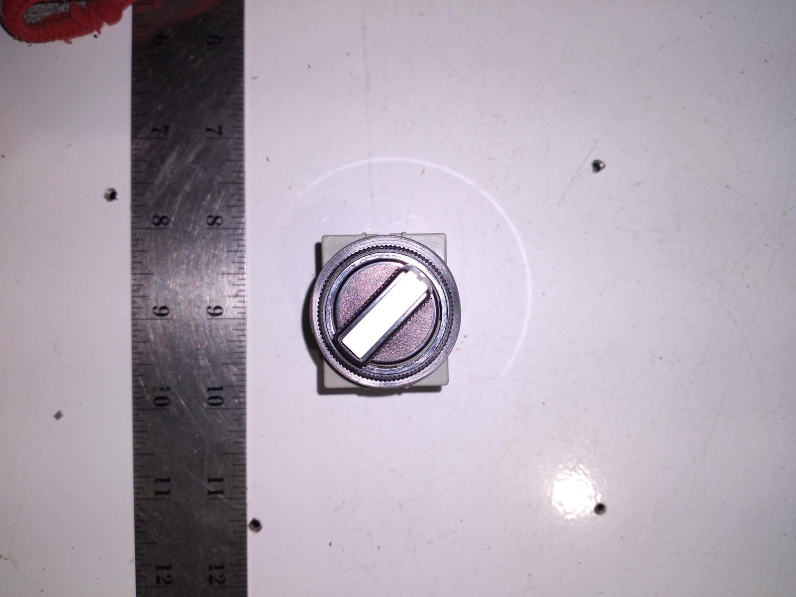 IZUMI 41-10569 125-300V AC 3-5A