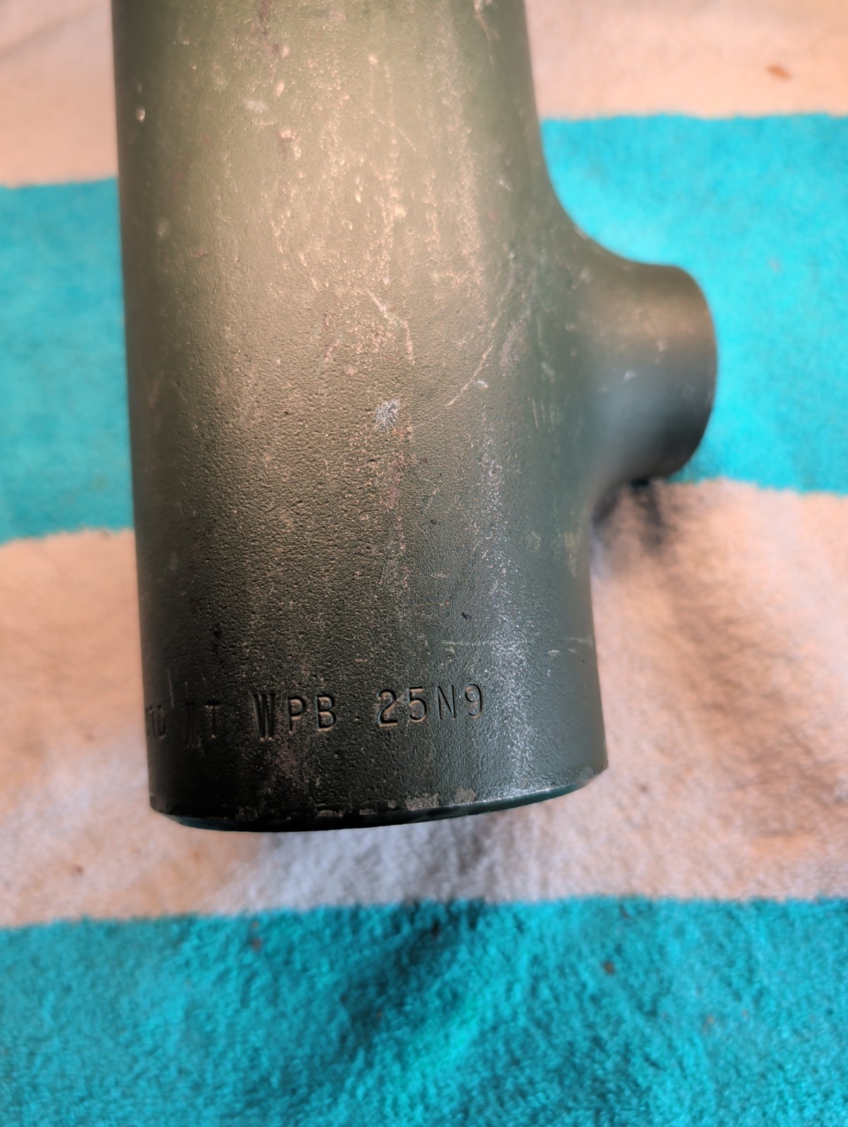 WELDBEND 3″ X 1-1/2″ STD 25N9 REDUCING TEE STANDARD MT CARBON STEEL