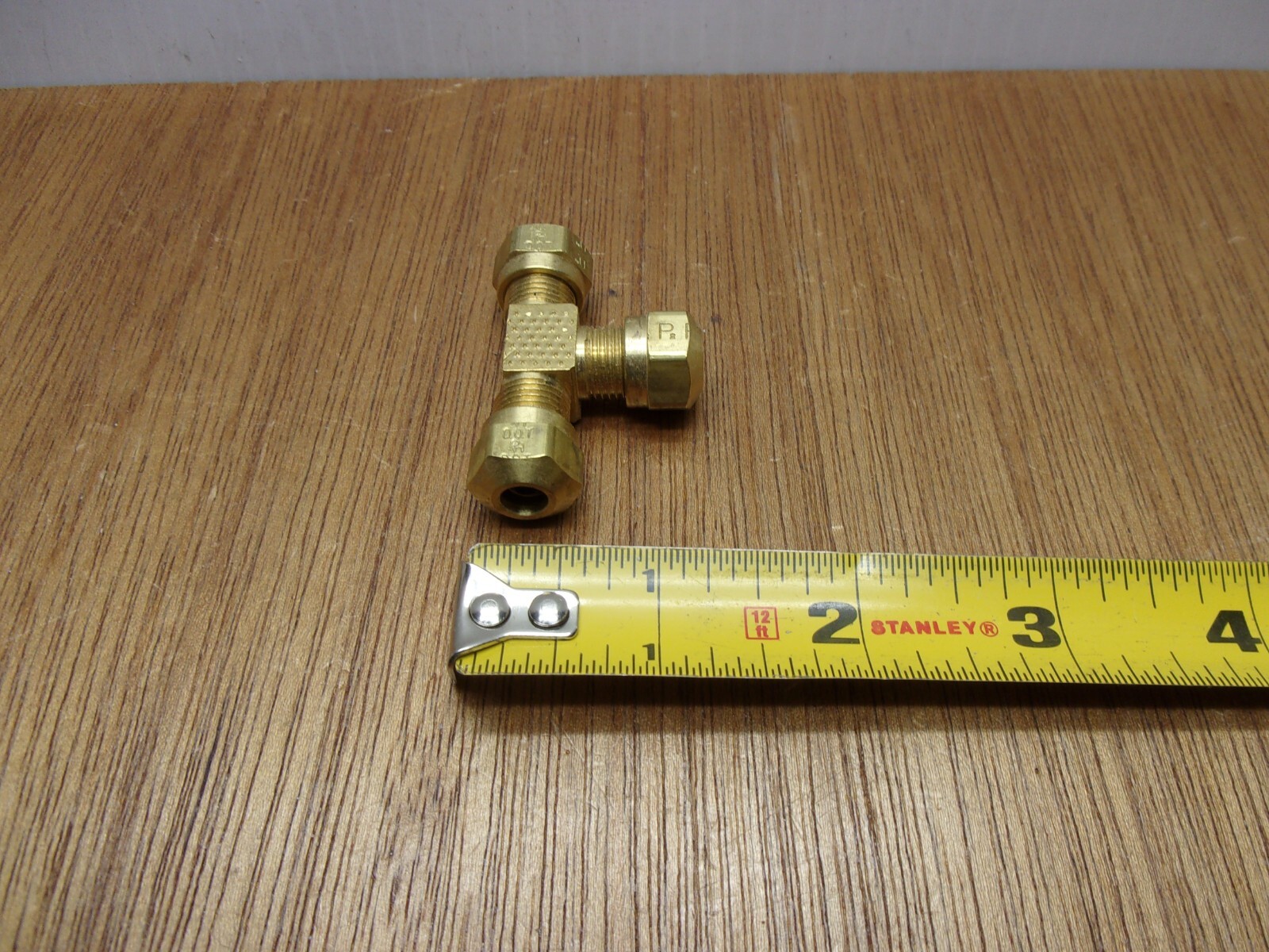Parker 264NTA-4 Brass Union Tee 1/4″ Tube Compression DOT Approved 150 PSI USA