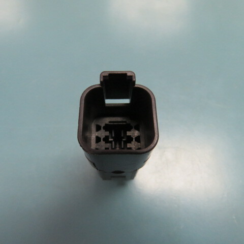 TE / DEUTSCH DT04-6P-E004 Qty of 5 per Lot 6 position Rectangular Connectors