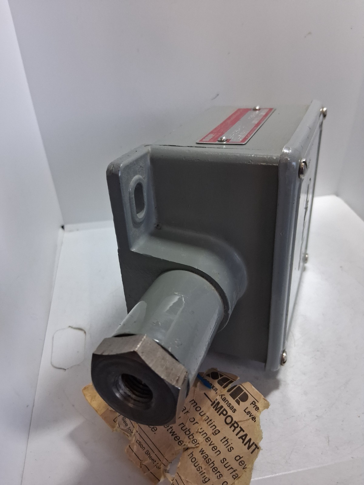 SOR 13RB-G2-N4-F1A OPPOSED PISTON DIFFERENTIAL PRESS SWITCH 1000PSI 2500 P NNB