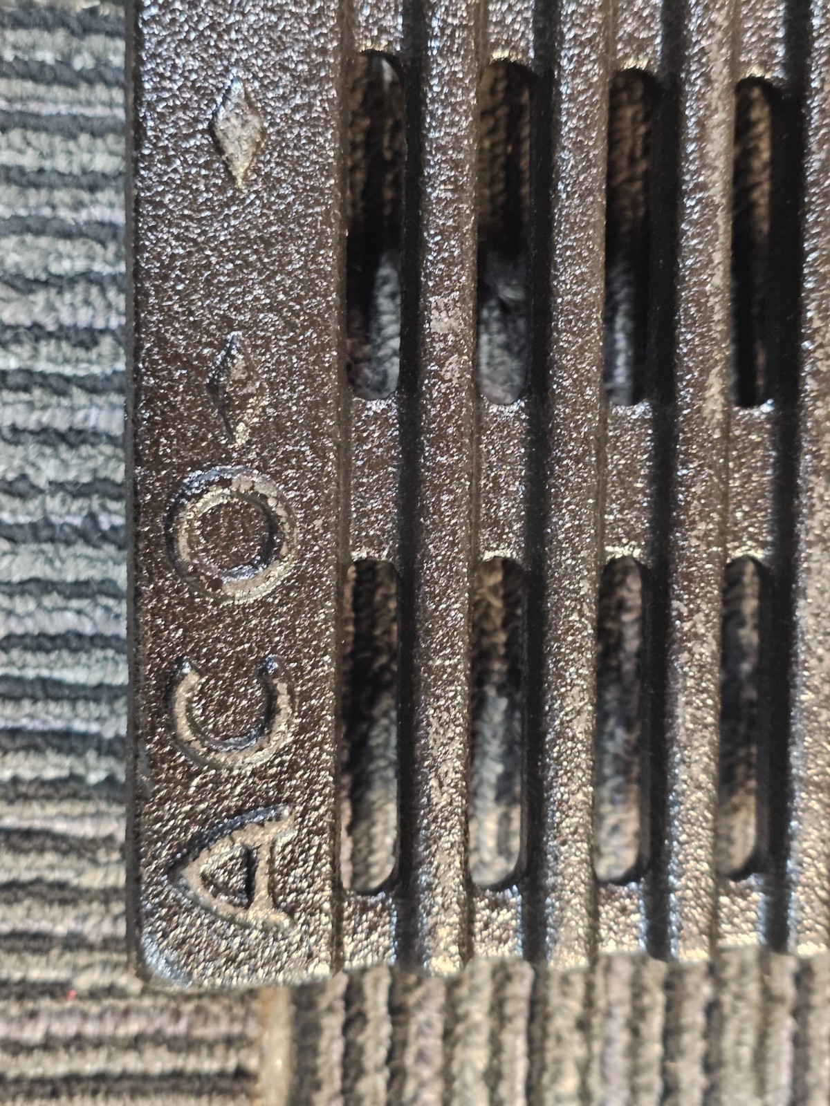 ACO 05904 18-in. x 10-in. Replacement Longitudinal Ductile Iron Grate, Black