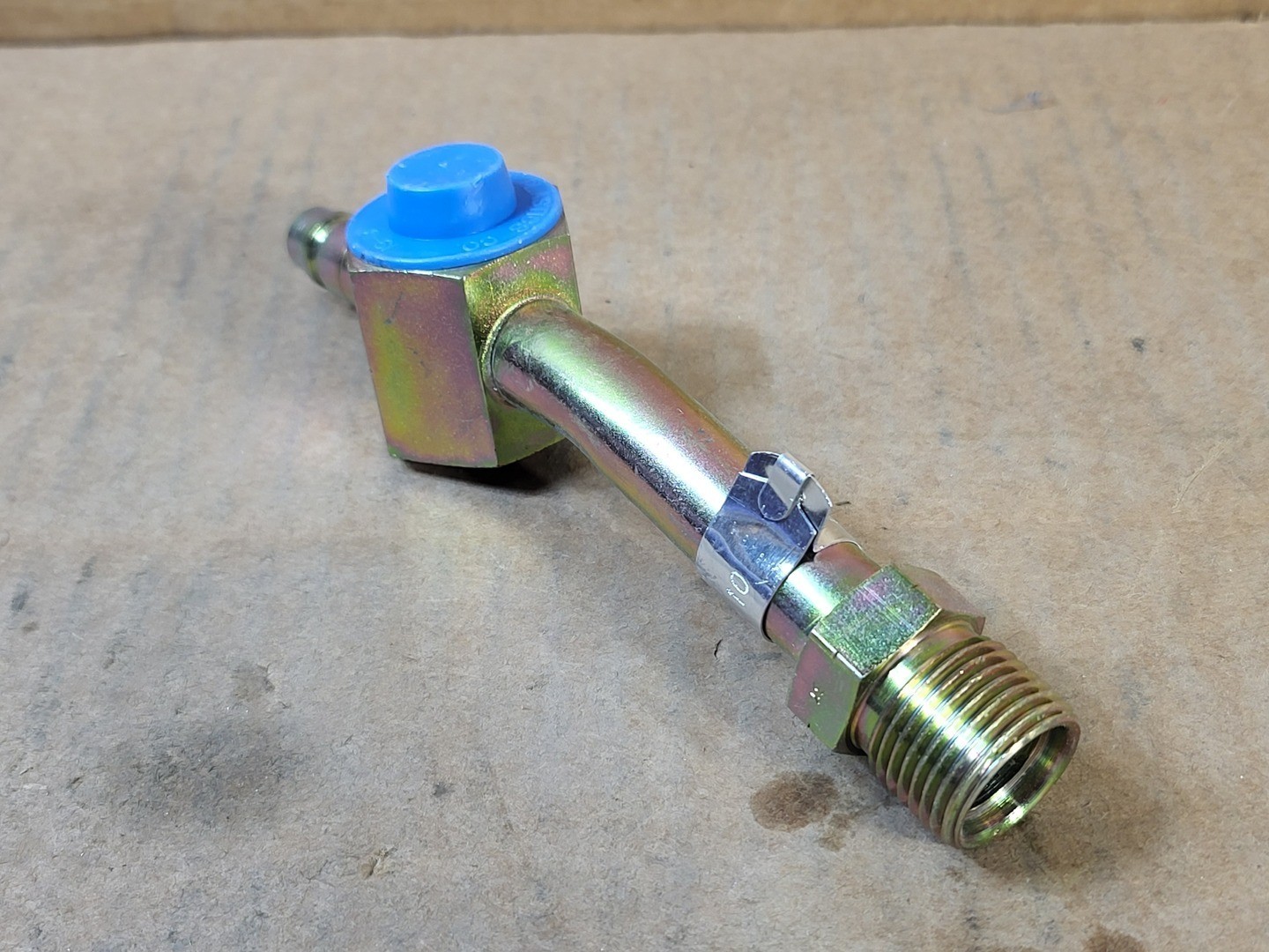 SURPLUS NEW KOMATSU PB9153 Valve – Heavy Machinery