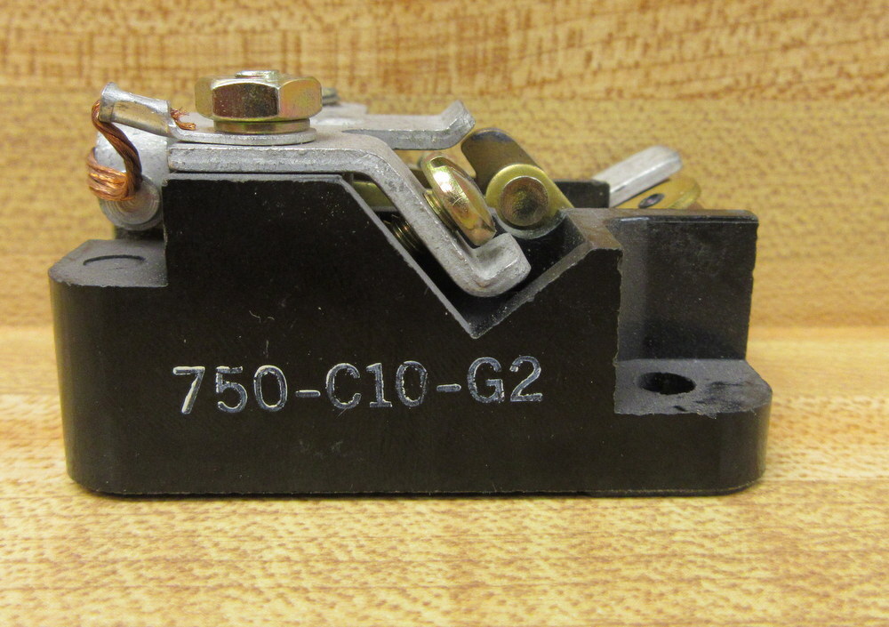 Square D 750-C10-G2 Schneider Control Block 750C10G2