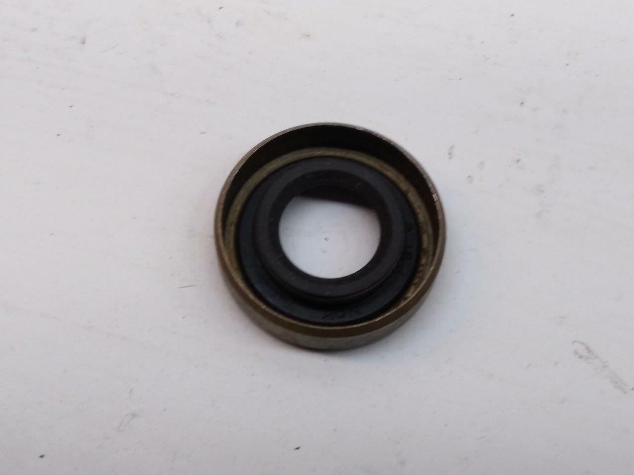 Chicago Rawhide 5250 13mm I.D x 28mm O.D x 7mm Thick Solid Oil Seal LOT OF 3