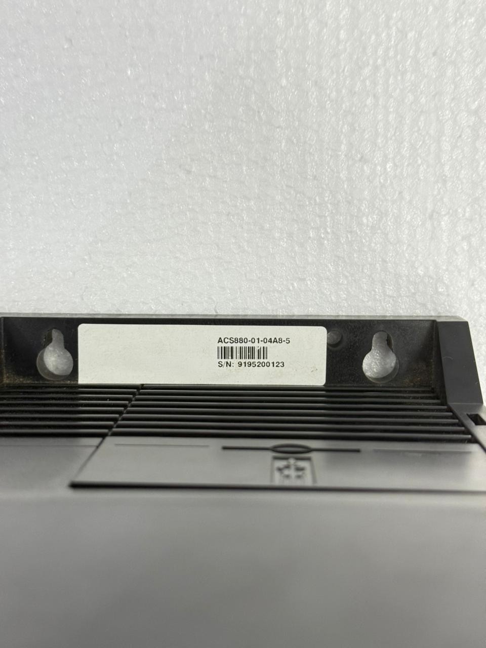 ABB | ACS880-01-04A8-5 +P944 | ACS880 | NEW WITHOUT BOX , FATS SHIP
