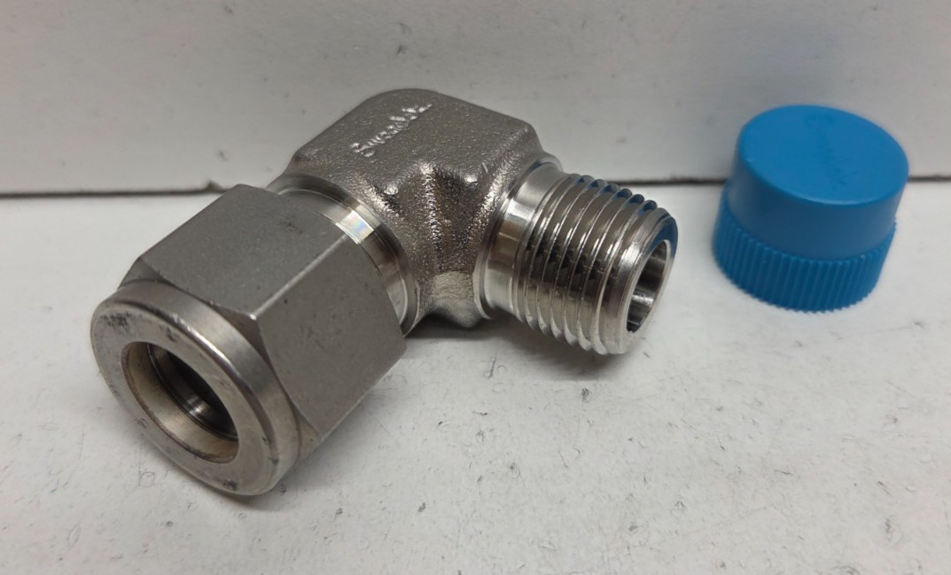 NEW NO BOX! SWAGELOK 1/2″ TUBE OD X 3/8″ MNPT STAINLESS ELBOW SS-810-2-6