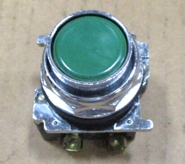 Cutler-Hammer 10250T103 Operator Std. Button Green A7600AES