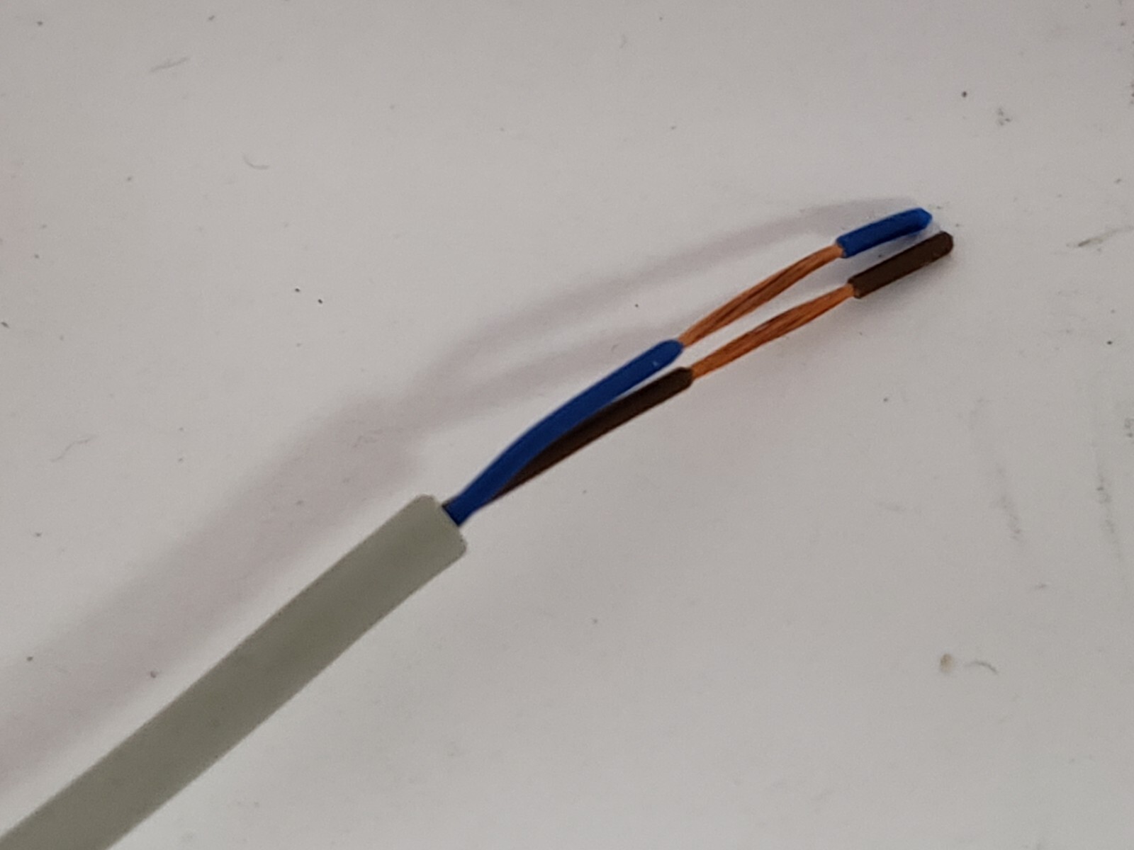 SMC D-A93 MAGNETIC REED SWITCH SPST-NO 5/40mA 24VDC 2 WIRE RED LED NNB