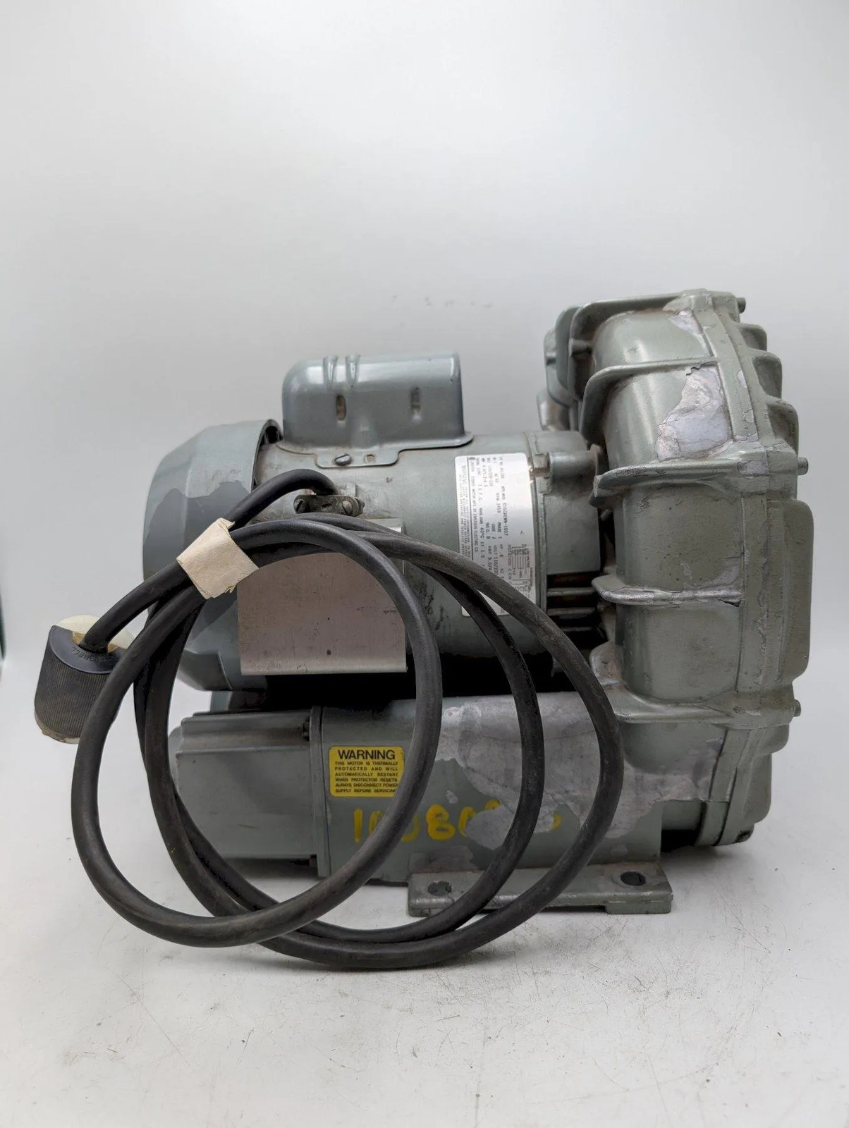 Gast Regent Model R4110-2 1 HP Vacuum Pump Motor J611AX 115/208-230V 2850 RPM