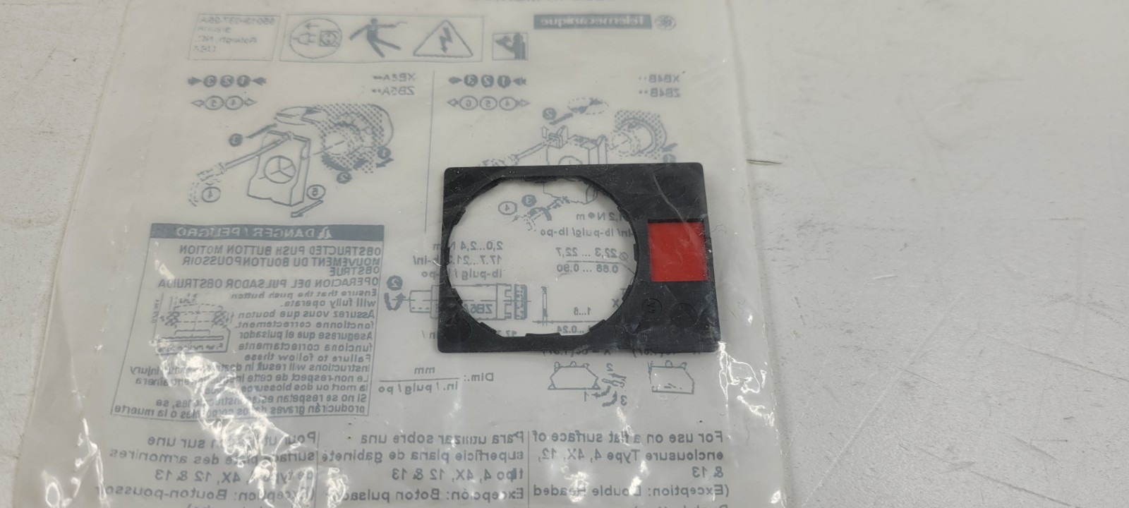 Schneider Electric ZBY2308 Legend Holder for Harmony XB4 XB5 Push Buttons NEW