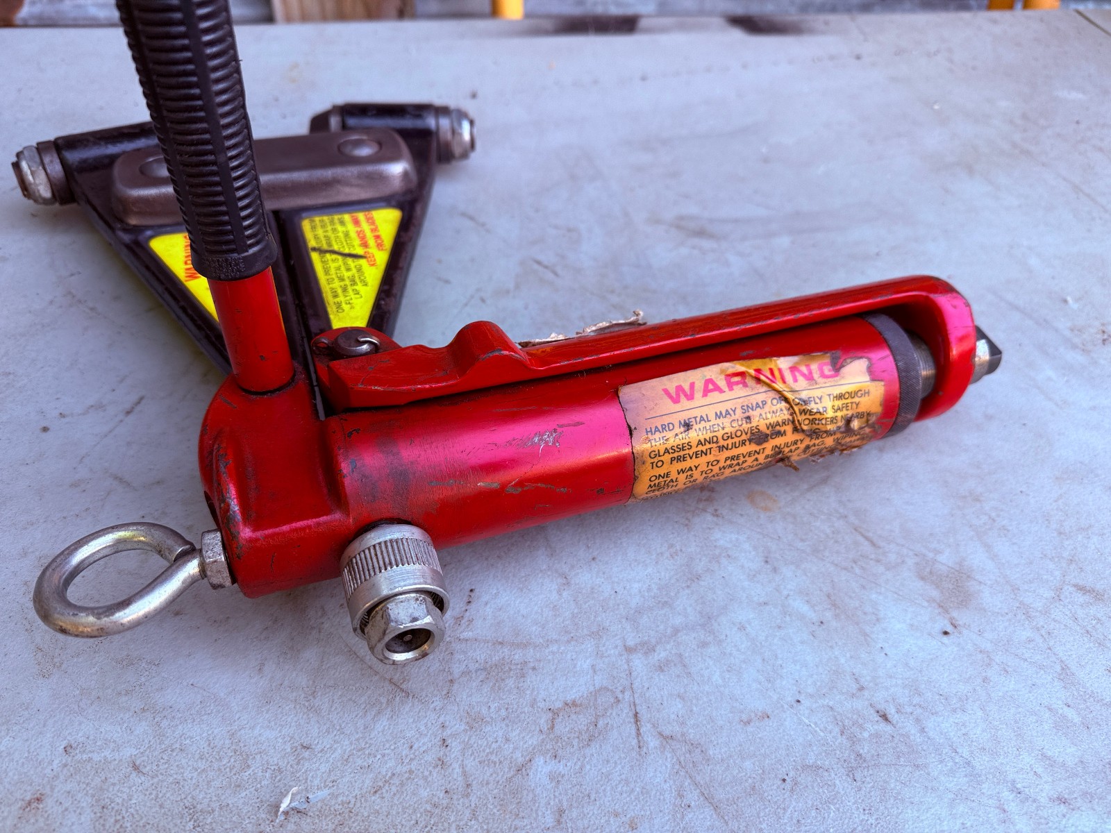 HKP Hydraulic Soft Nut Splitter w/ Cylinder – Needs Refill – 1780PQ 1713PQ