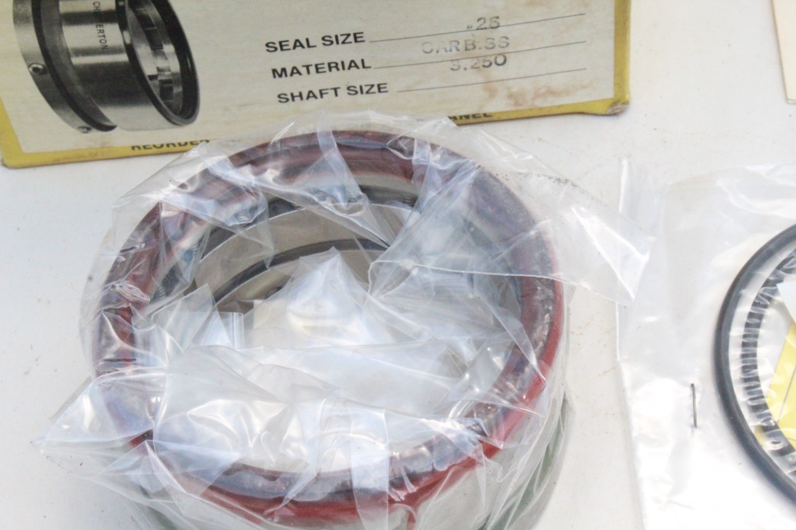 CHESTERTON 53019, 880 SEAL 3.250″, CARB/SS