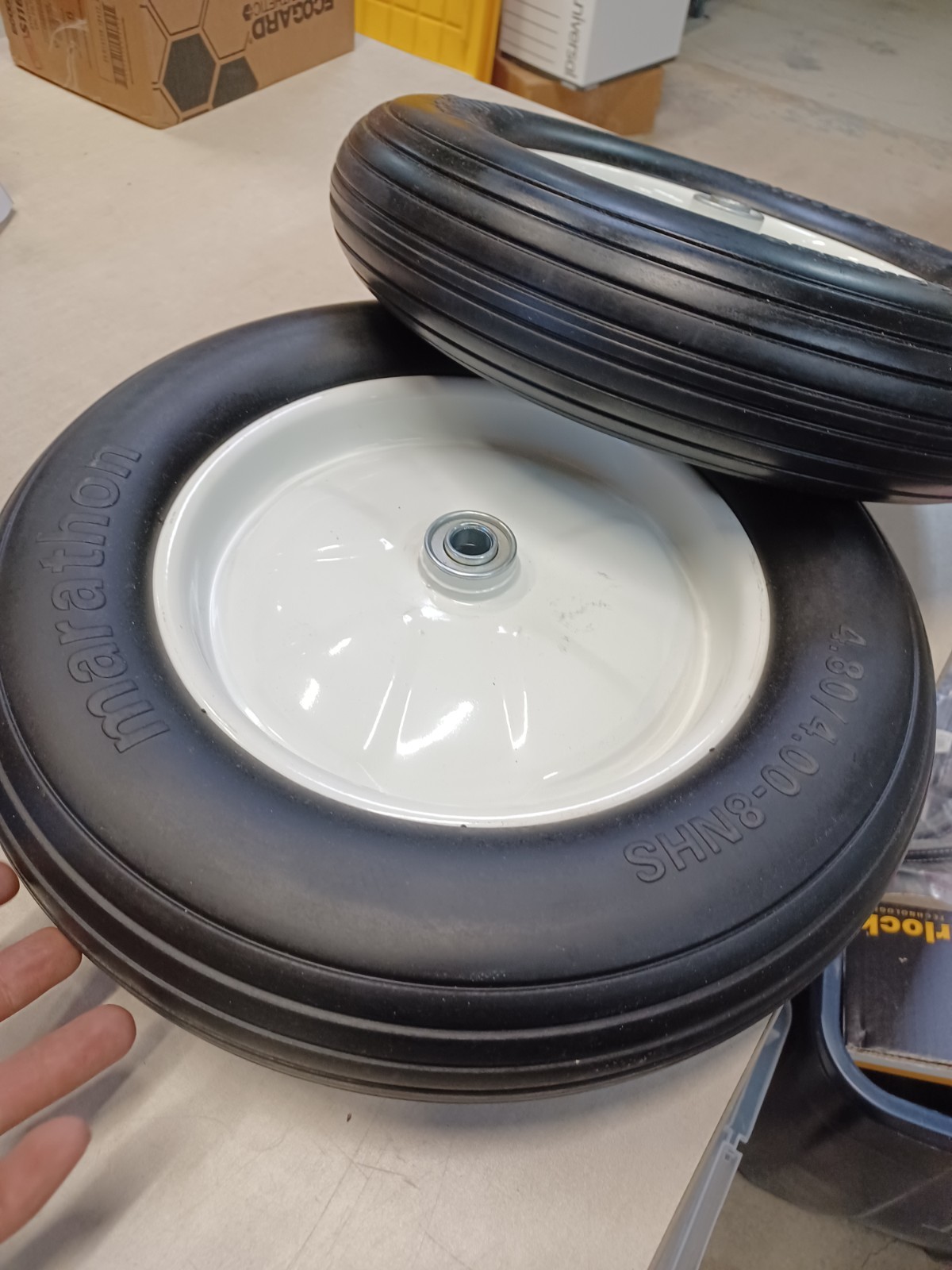 Lot of 2 GRAINGER APPROVED 53CM67 FlatFree Wheel,15 1/2″,375lb 4.80/4.00-8