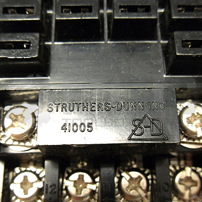 NEW LOT OF 2 MAGNECRAFT STRUTHERS-DUNN 41005 14 PIN RELAY SOCKET