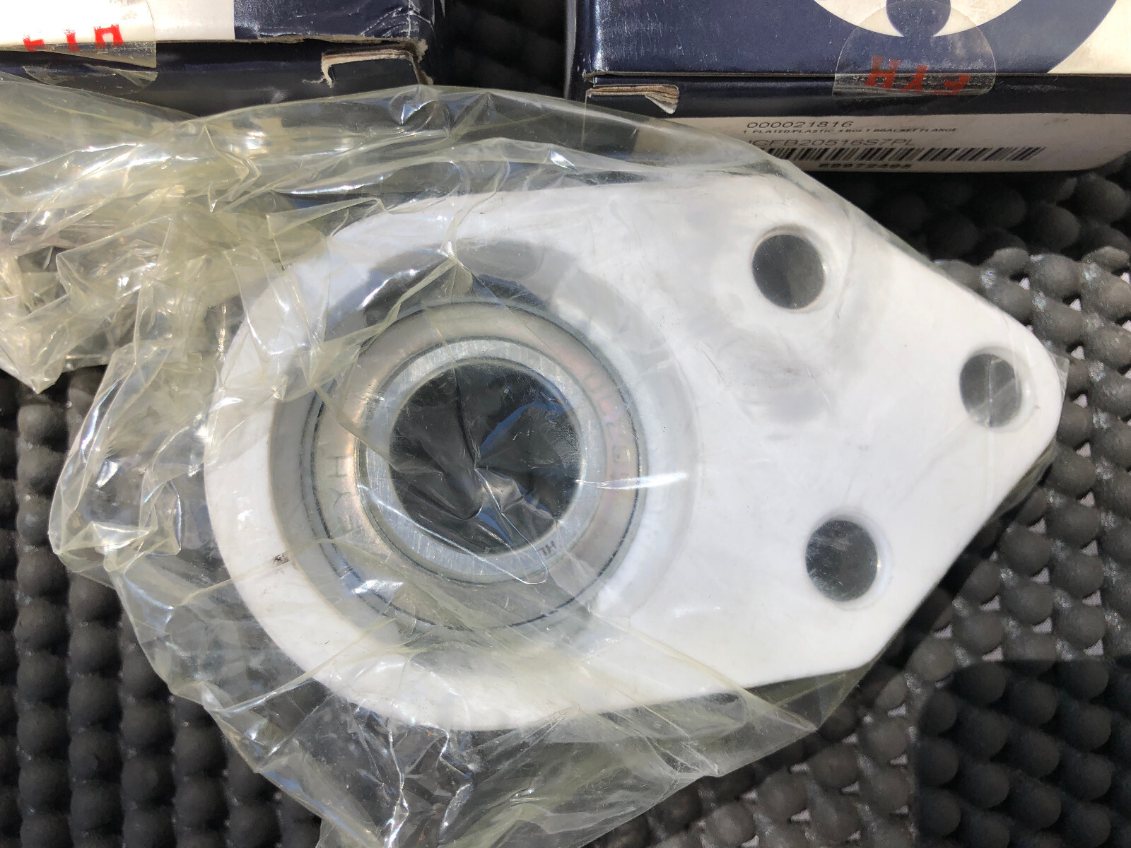 2pc FYH UCFB205-16S6PL 3 Bolt Flange Bracket Bearing White | New In Box