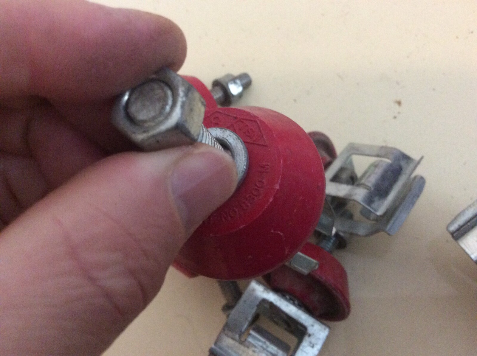 Lot of 6 Insul 8 8300-M Clamp Hanger 8300M Insul-8