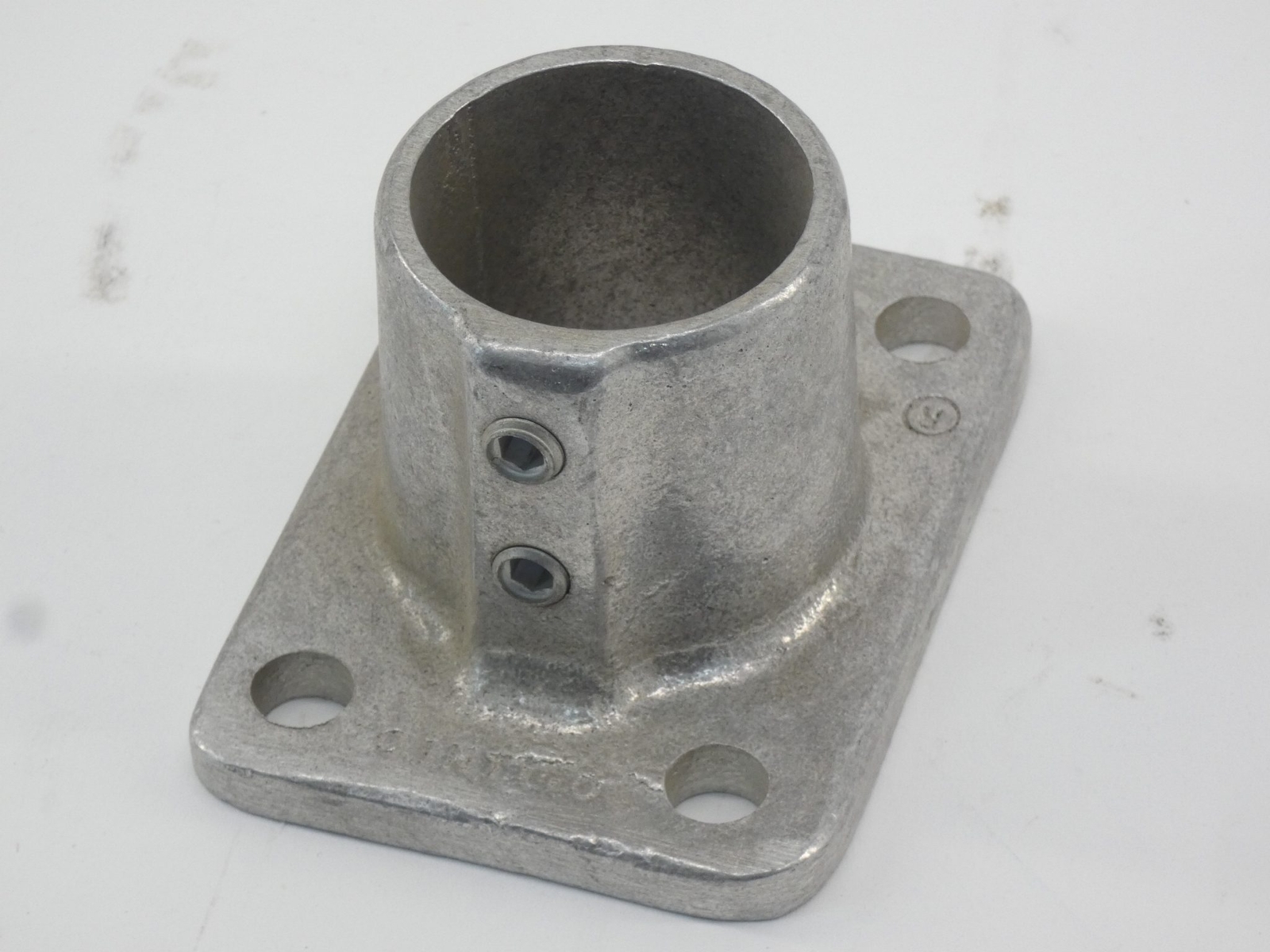 Cinti.O Speed Rail 1-11/16″ Pipe Rail Flange Structural Fitting – NEW Surplus!