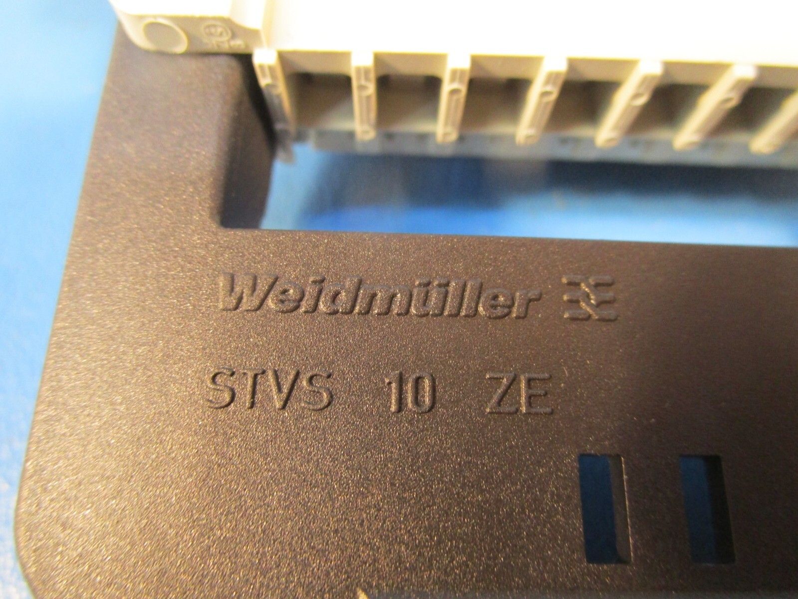 Eaton NZM2-XSVHI, Control Circuit Plug Unit