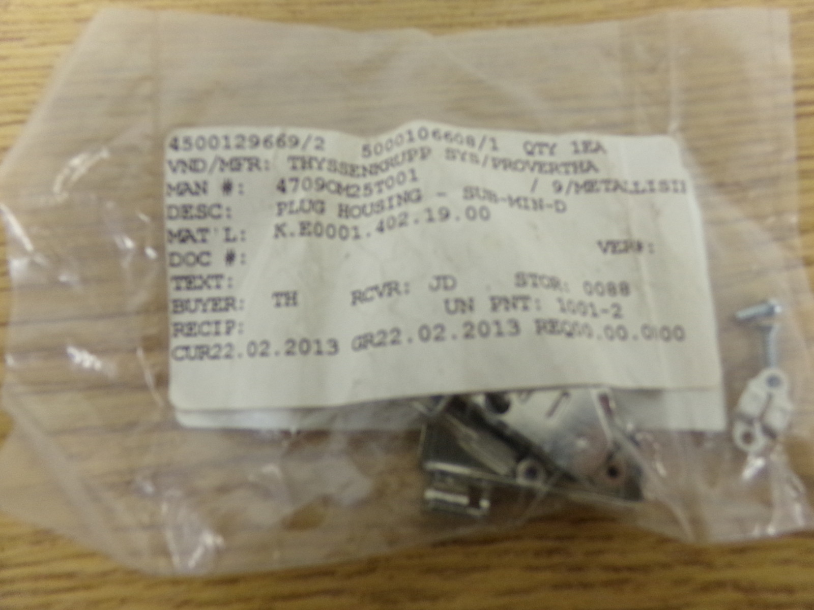 NEW ThyssenKrupp Sys Provertha 47090A2 5+001 19/Metallisie Plug Housing Sub Min