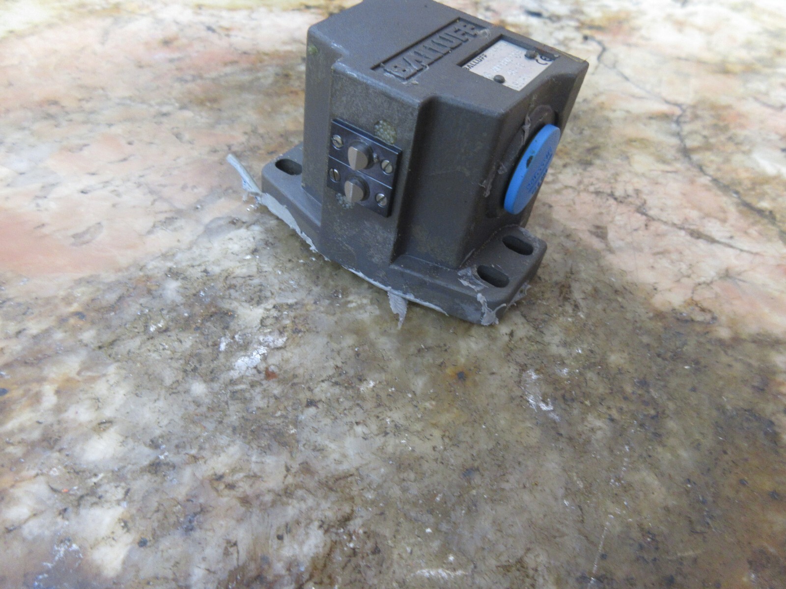 BALLUFF LIMIT SWITCH UNIT 2148HU BNS 819-B02-E08-46-13 BNS01PN EACH 1
