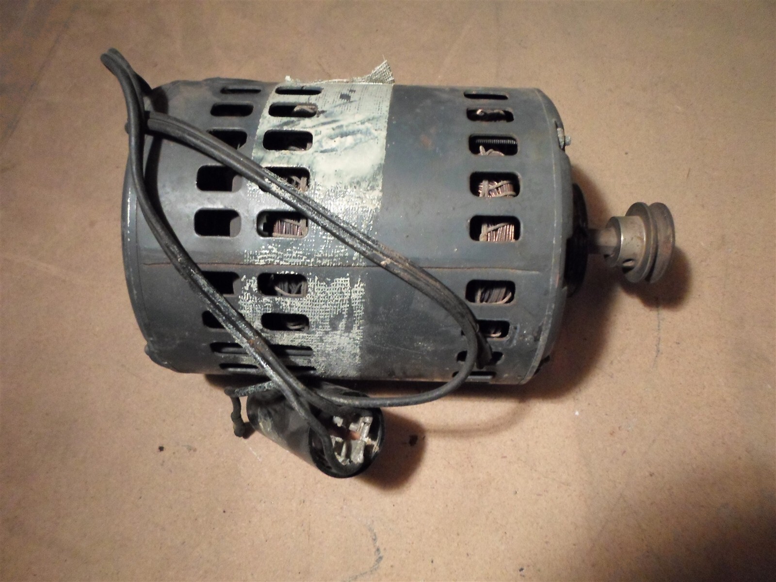 GE 5KC36MG 563X Motor 1/2 HP, 48 FR, 1725 RPM, 1 Phase, 115 V, 7.4 Amp, 60 HZ