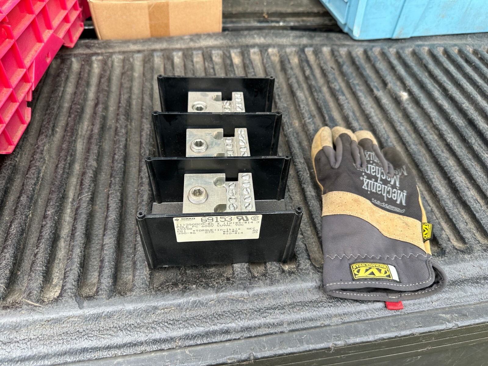 Gould Shawmut Power Distribution Block 3P (1) 350MCM-#6 x (12) #4-$14 P/N 69153