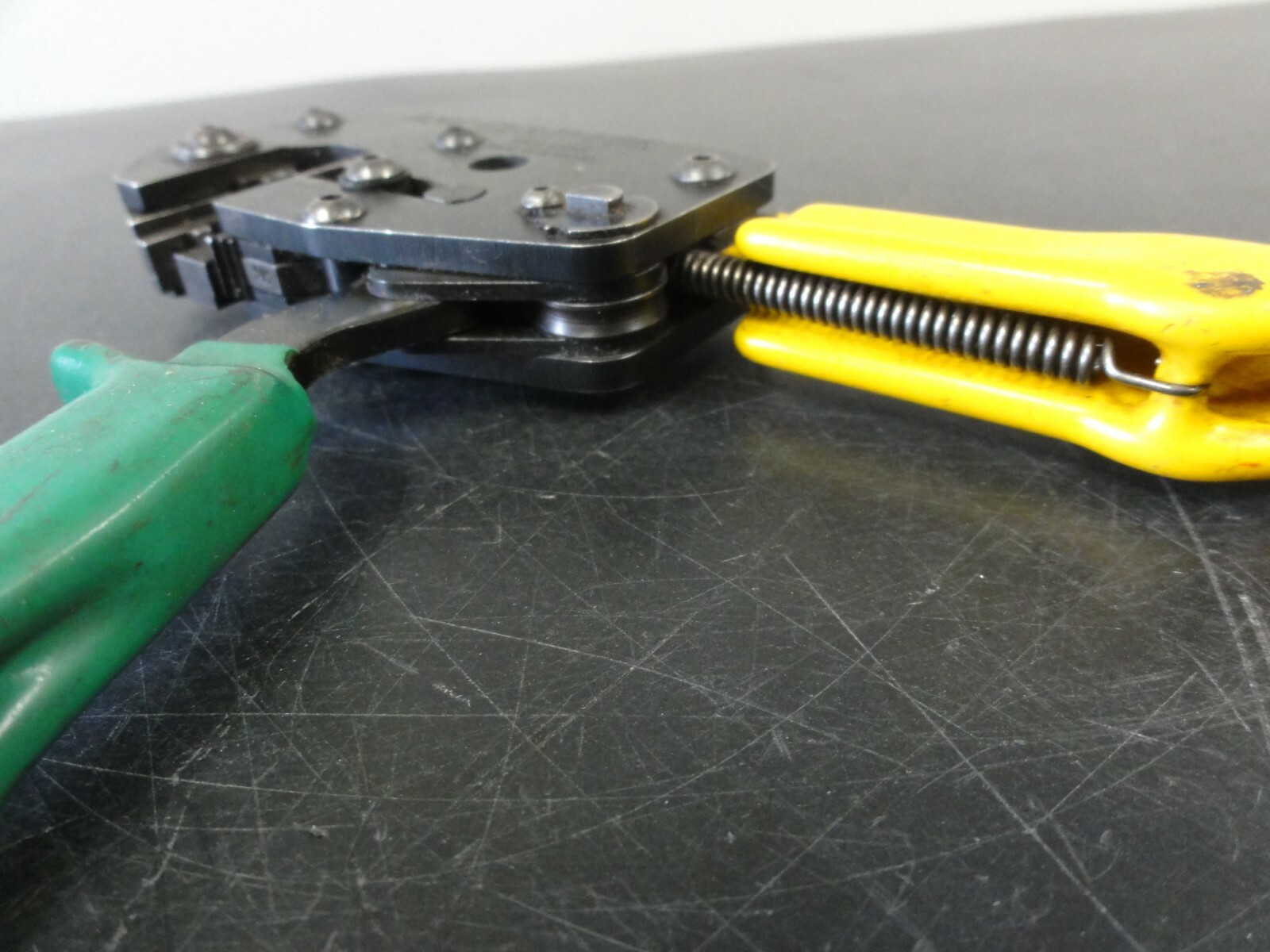 Amp Certi-Lok No 169-400 Crimping Tool with 414 Die