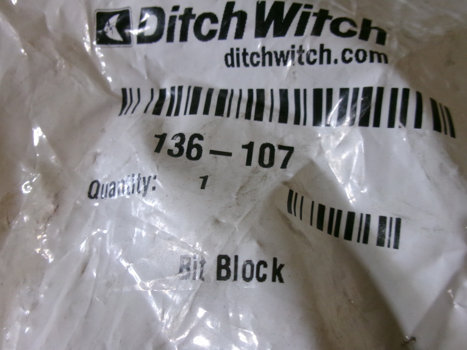 New Lot of 2 Ditch Witch 136-107 Bit Block AK