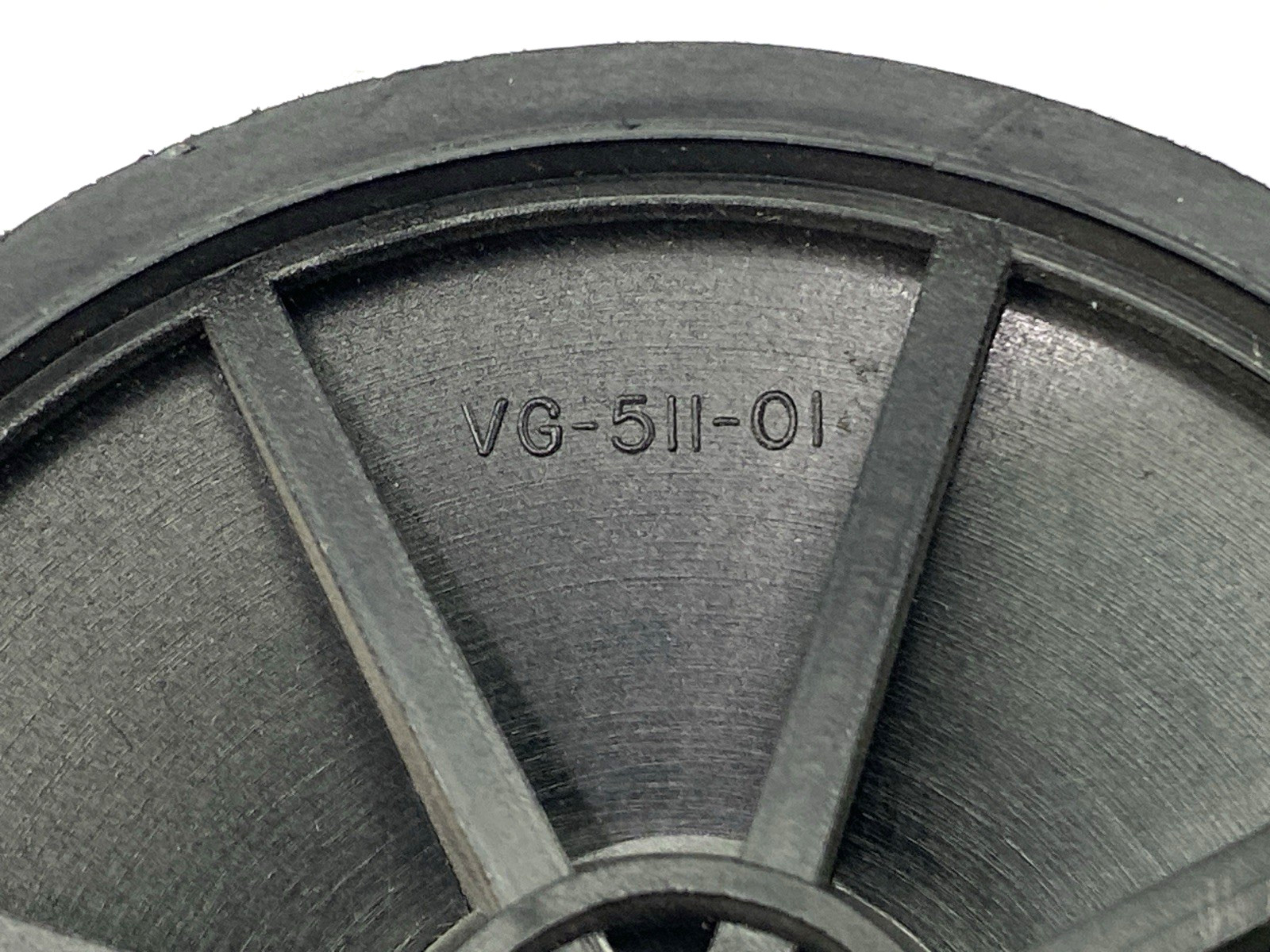 Valu Guide VG-511-01 Adjustable Leveler 3/4″ x 6″ Overall Length 4″ Base