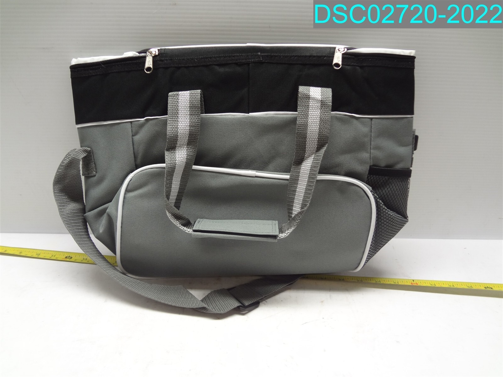 QTY=30: #3572BLKBLK – Silk-Screen PACK-N-GO COOLER BAG 12 ½” W x 12 ½” H x 7″ D