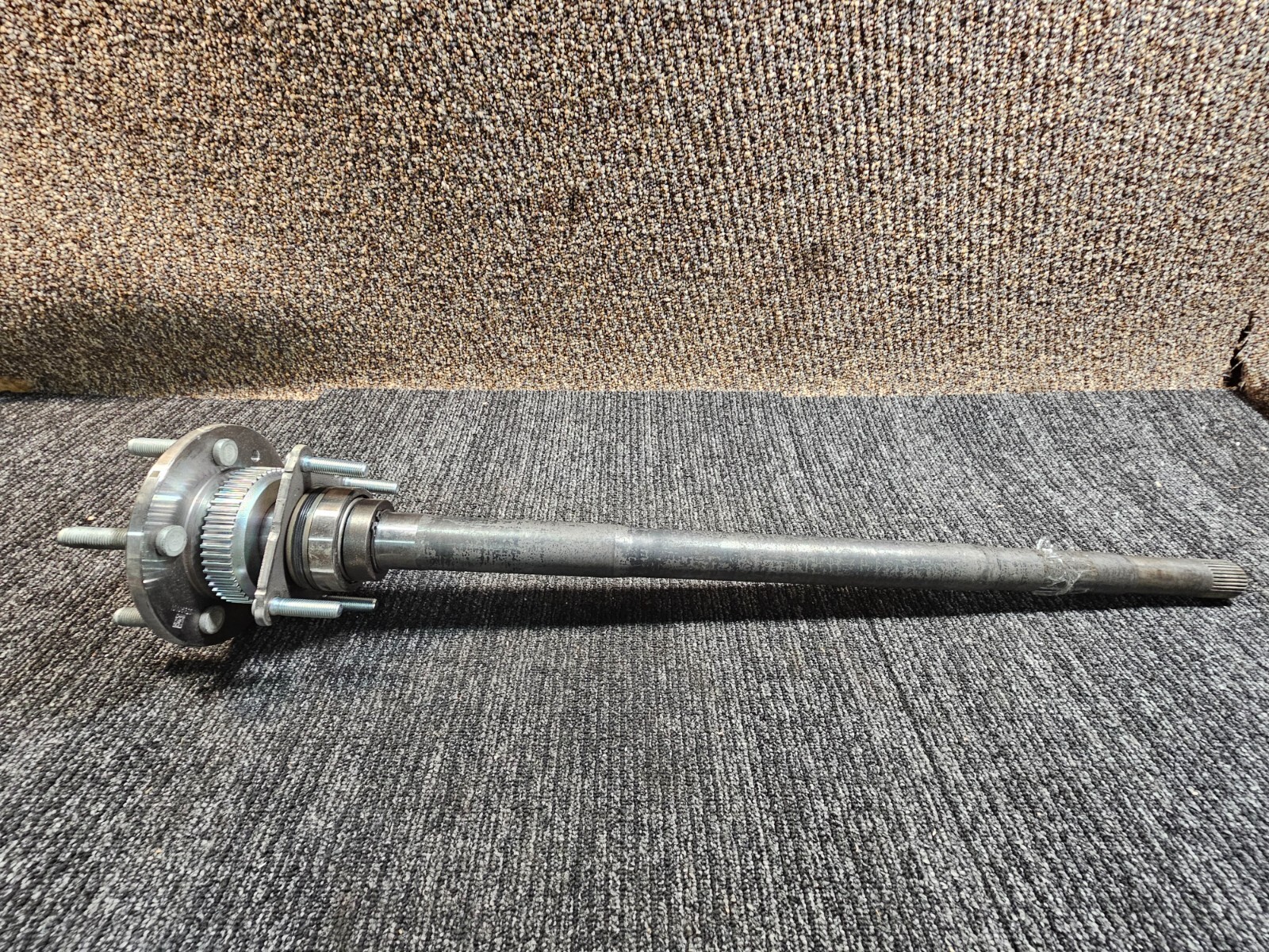 Rear Axle Shaft 10108925 – 5 Lug Hub Raised Center 4 Stud Axle Mount ABS Ring