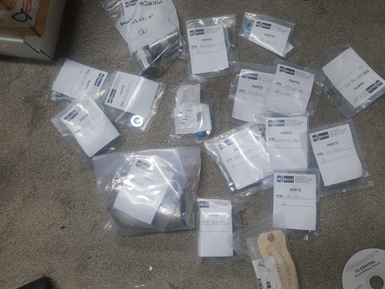 NEW HUGE LOT of Busch Vacuum Pump Hardware Parts Fittings Connector # 443.091.01