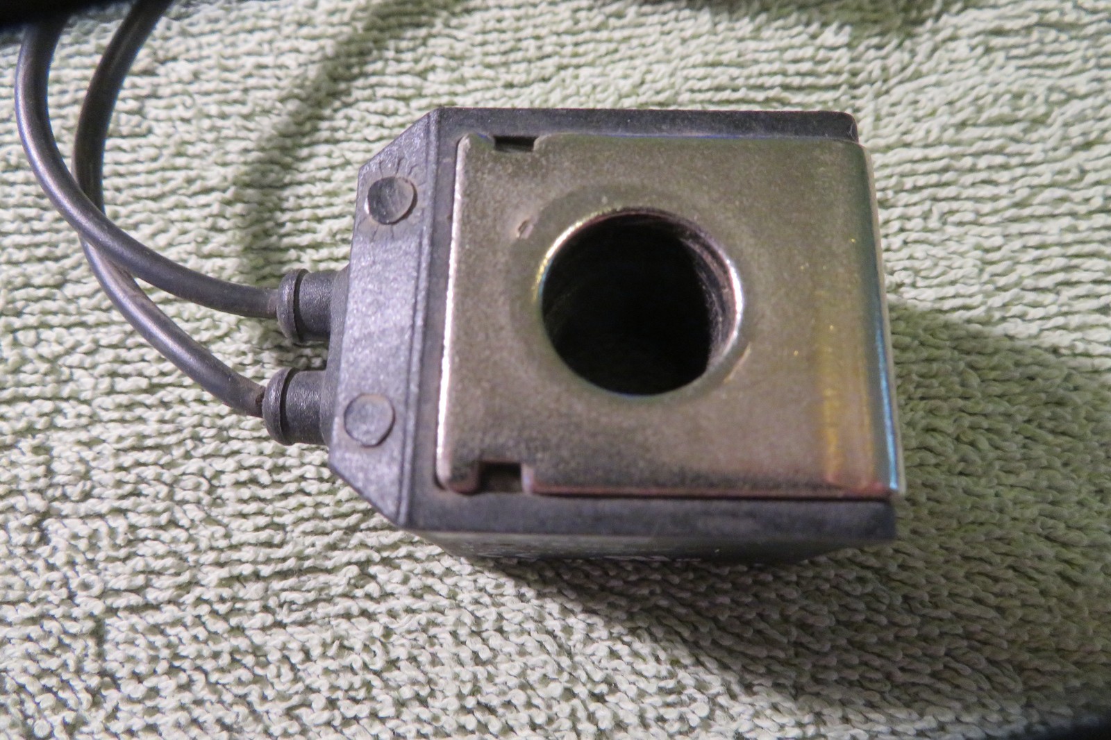 Parker coil YB09 9W 110v-120v Solenoid Valve Coil