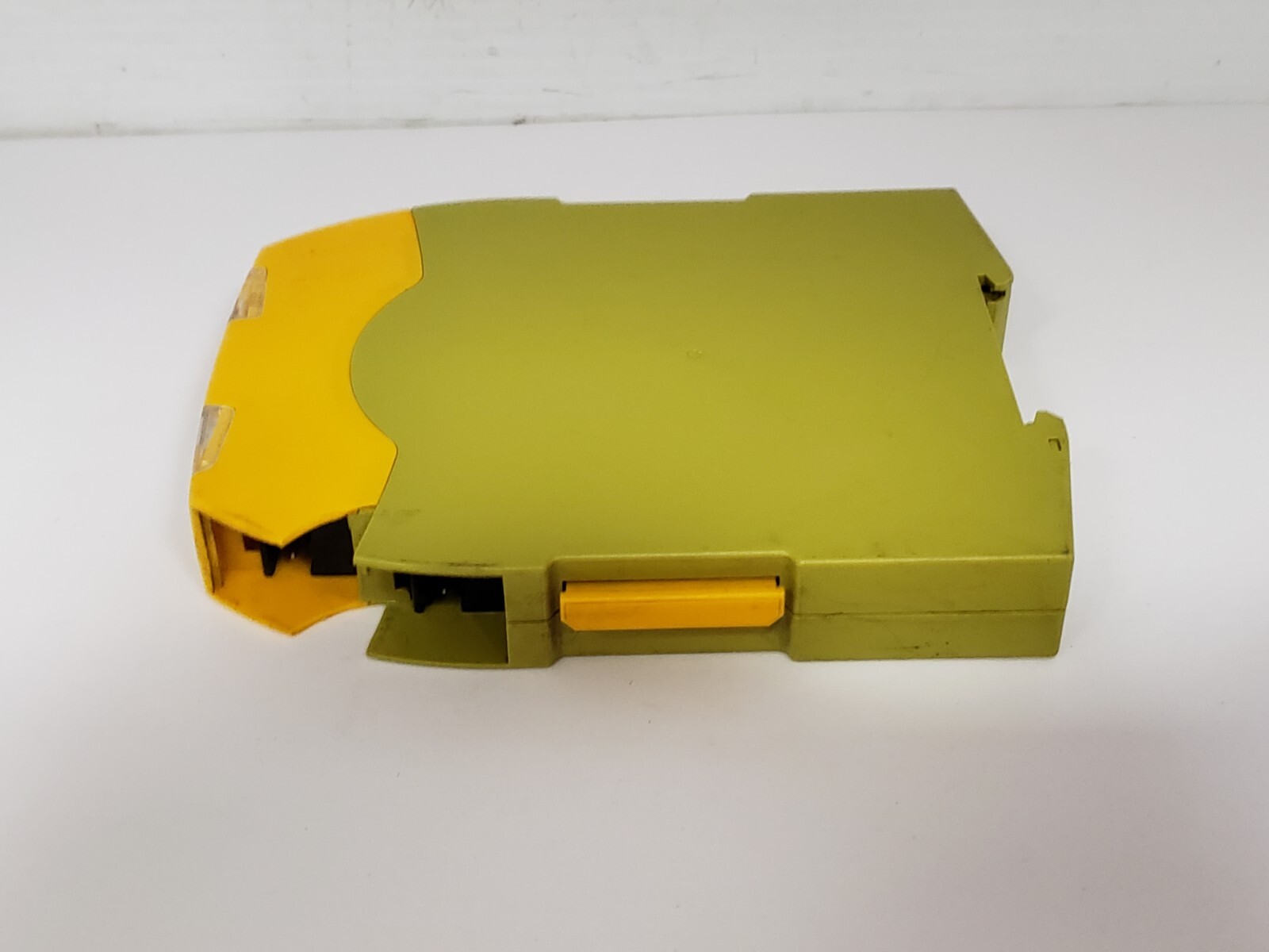 PILZ PNOZ S7 24VDC 4N/O 1N/C SAFETY RELAY (750107)