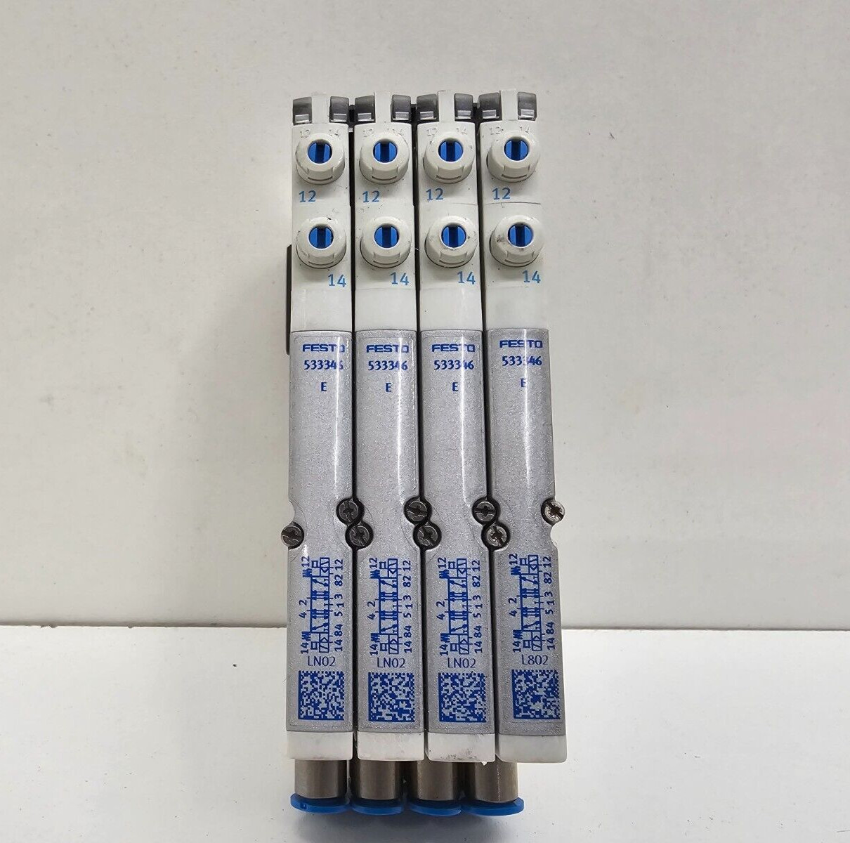 LOT OF (4) GOOD USED! FESTO SOLENOID VALVES 533346 W/ BASE 533352 533360