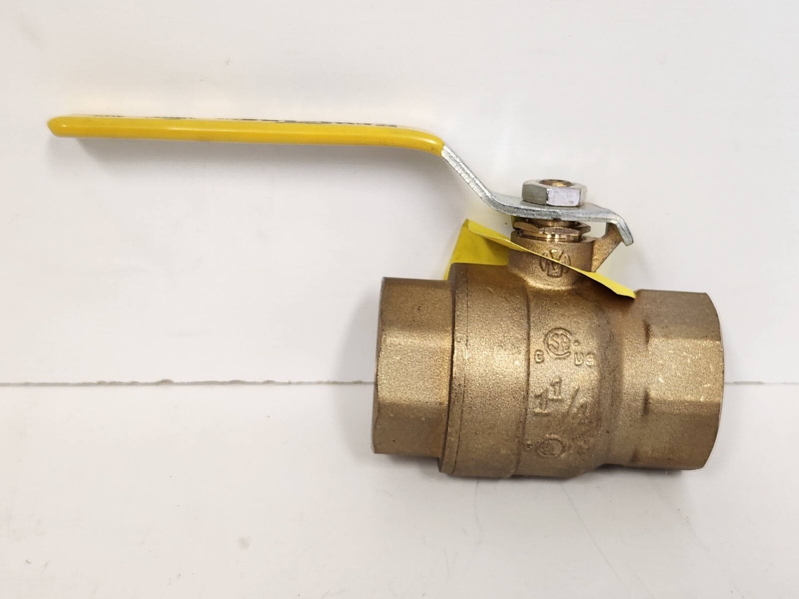 NEW OLD STOCK! PROMAX 250 PSI 600WOG 1 1/14″ BALL VALVE GAS-LP