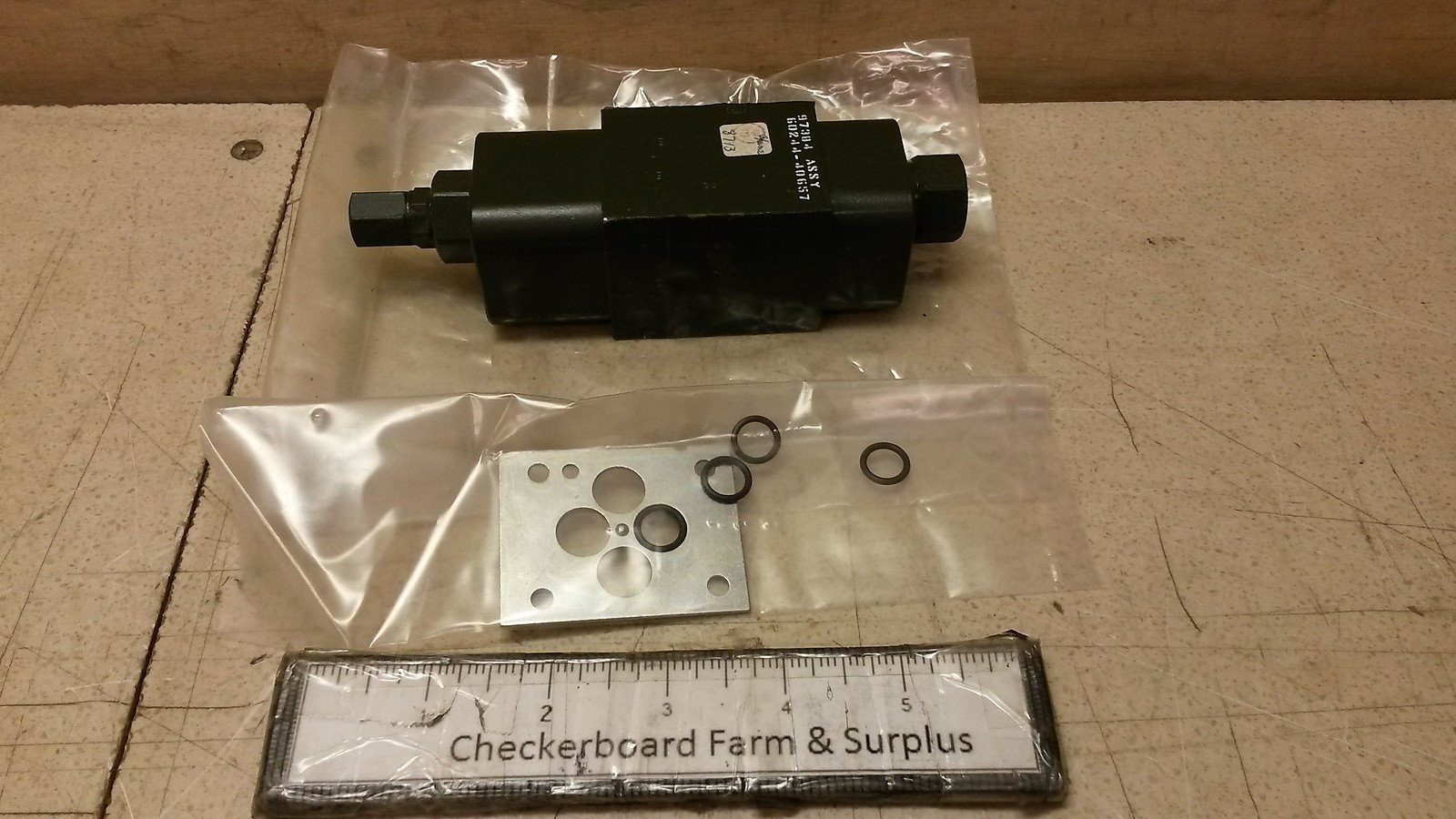 NOS Warner Robbins Linear Directional Control Valve 60244-40657 4820012310932