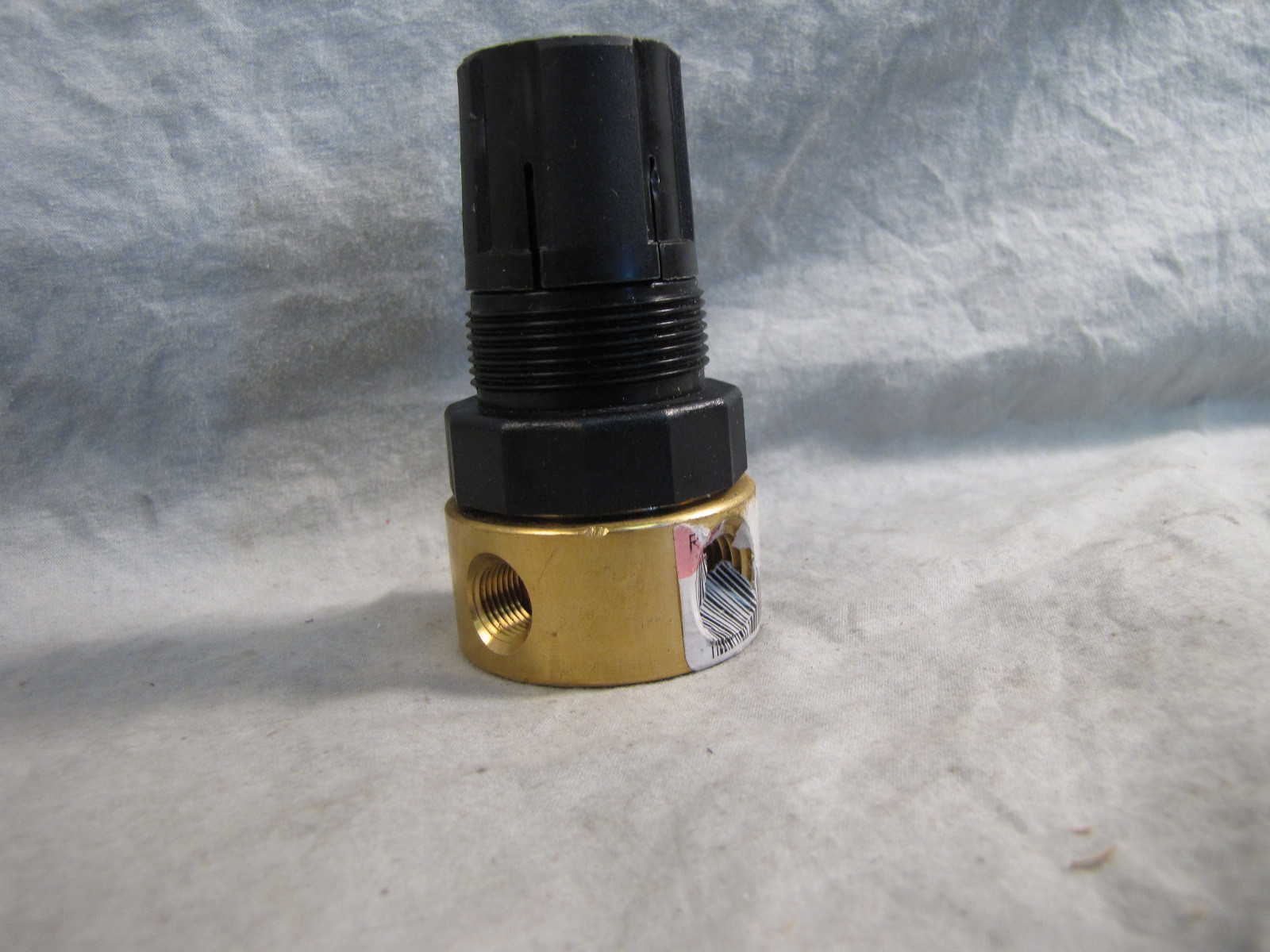 Spartan Chassis Relief Valve 2352-MM5-001 Max 300PSIG NEW