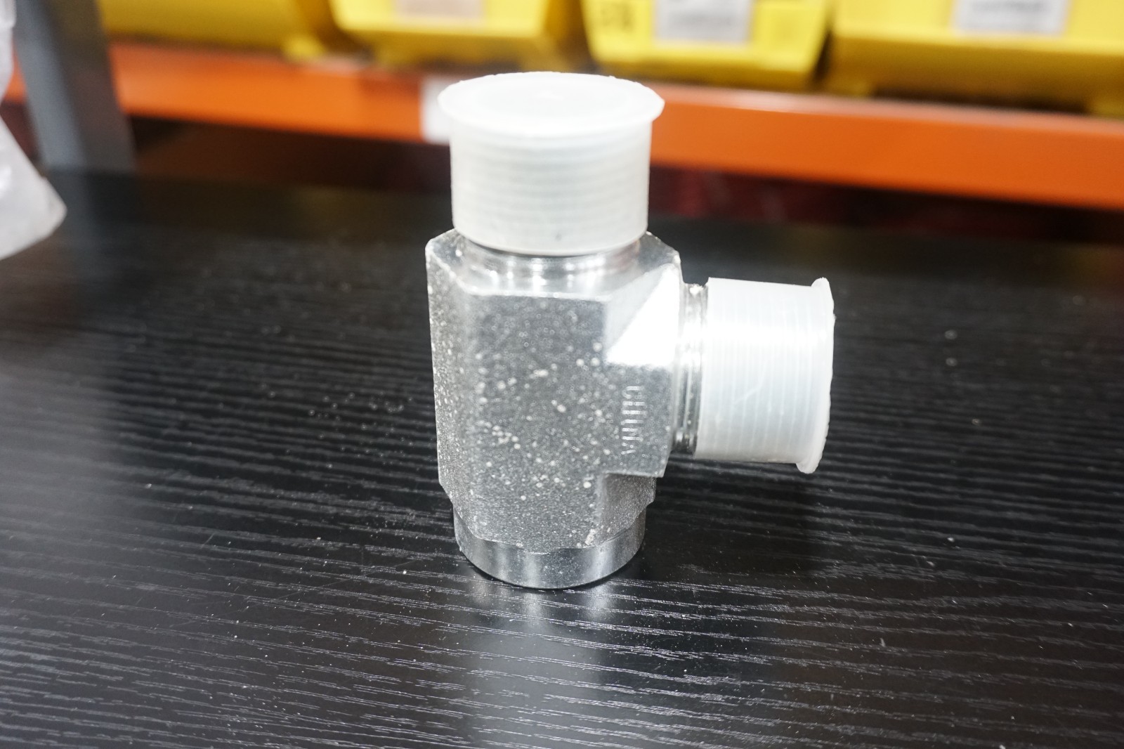 Aeroquip 2093-16-16S ADAPTER, NPTF/SM, Free Shipping, 1 Piece