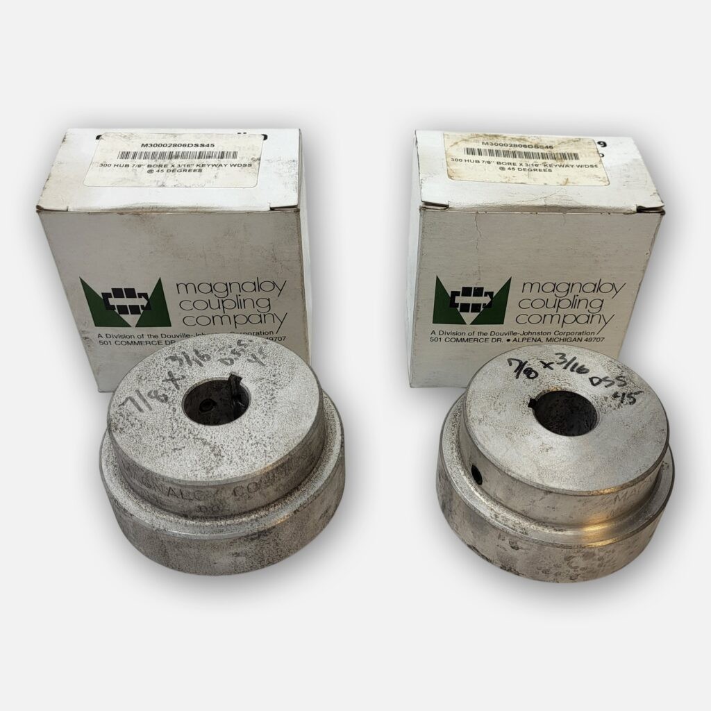 LOT OF 2 NEW MAGNALOY 300 COUPLING HUB 7/8″ BORE X 3/16″ KEYWAY 45DEG