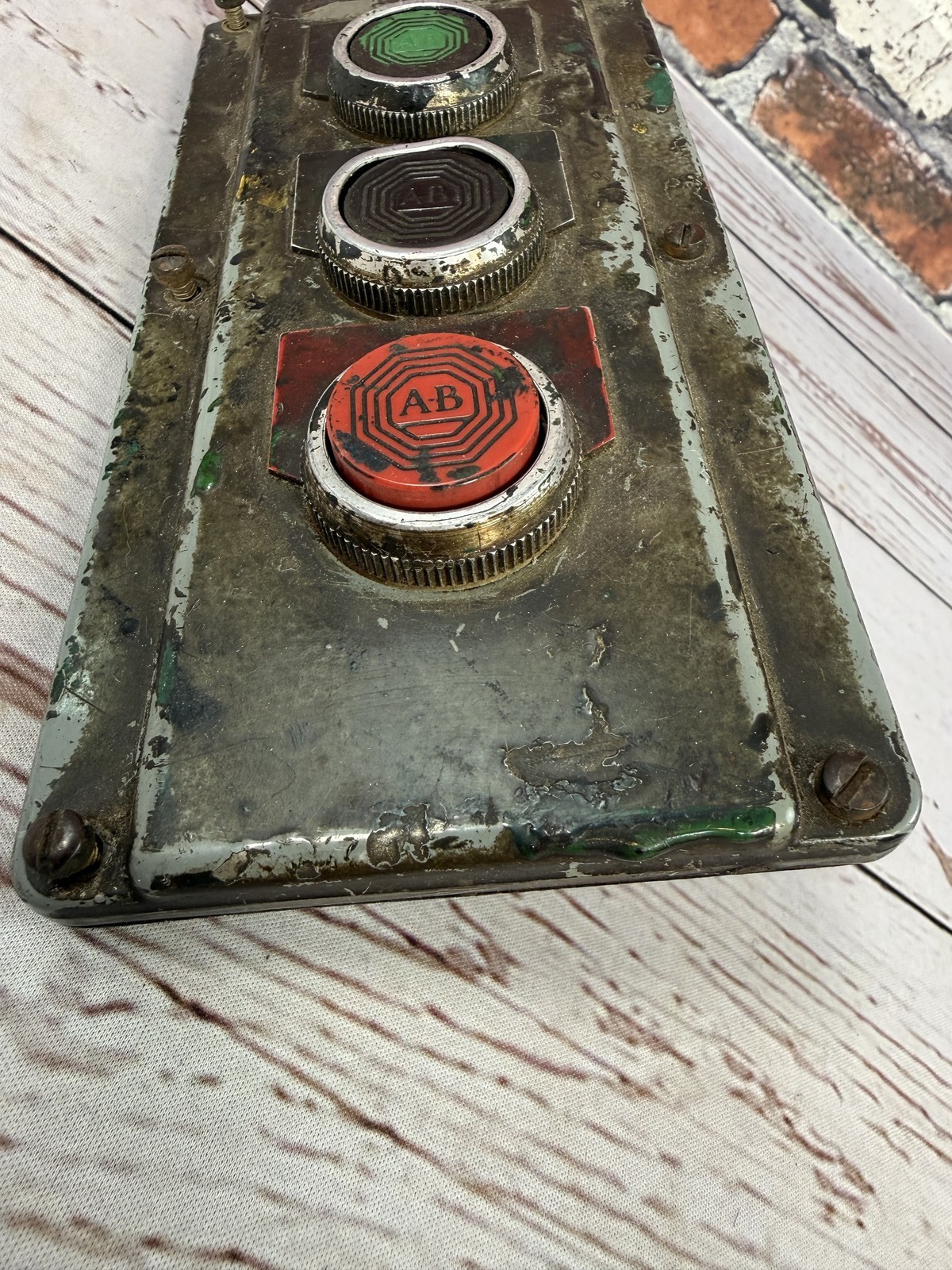 Vintage Allen-Bradley AB 800T Open Close Stop Push Button Control Station Heavy