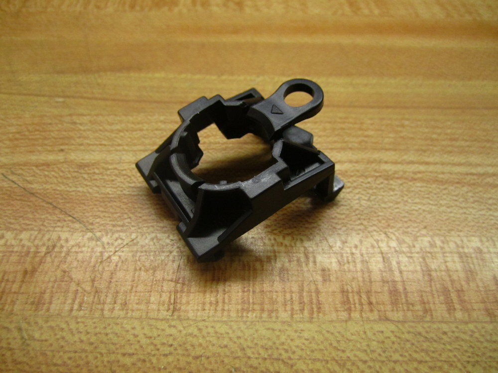 Klockner Moeller BE6 Eaton Latch Mount A22-BE6 (Pack of 4)