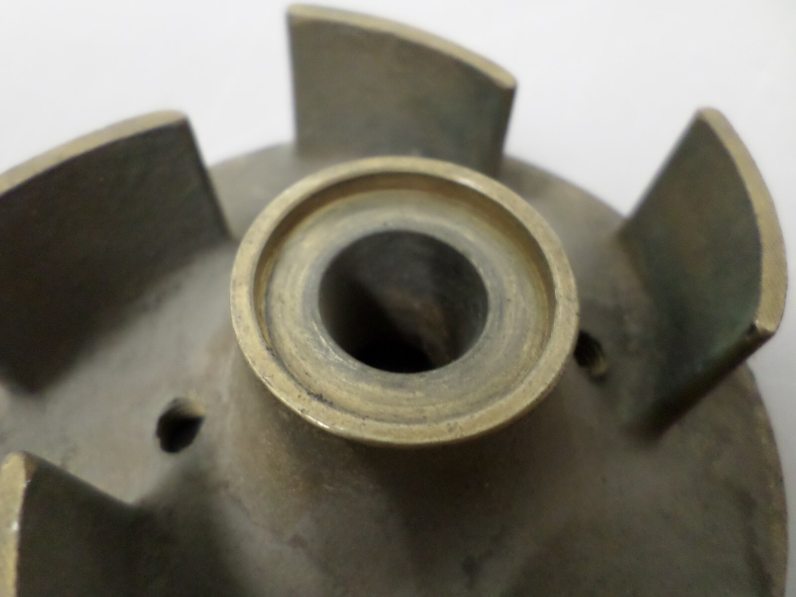 NOS Detroit Diesel 5123560 Bronze Water Pump Impeller