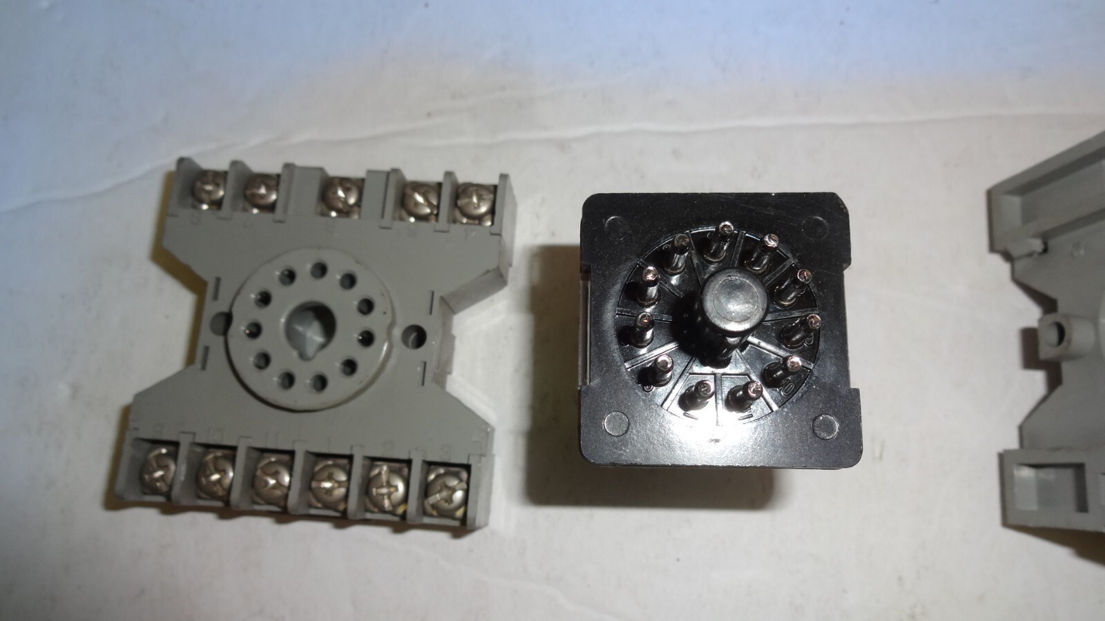 Lot of 2 AMF Potter & Brumfield KRPA-14AN -120 120V Relay W/ Idec Base Sr3p-06