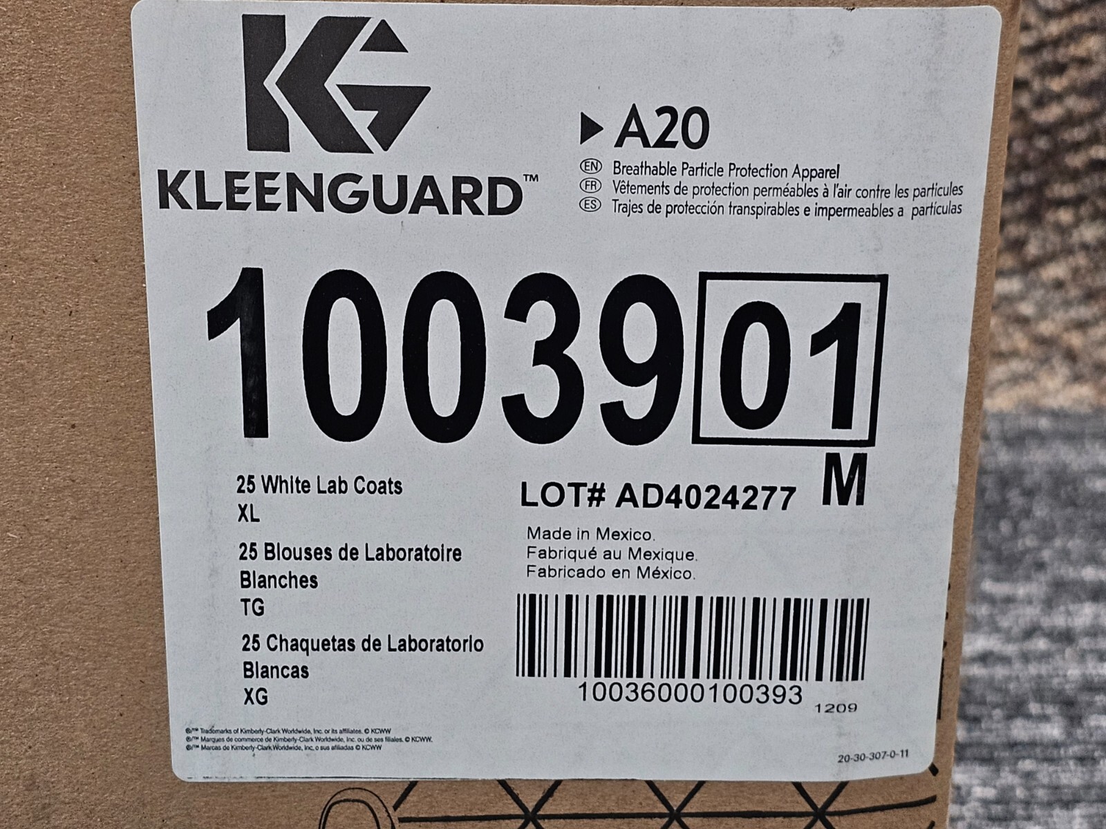 (QTY 25) Kleenguard 10039 A20 White Lab Coat Snap Front, XL Size Disposable